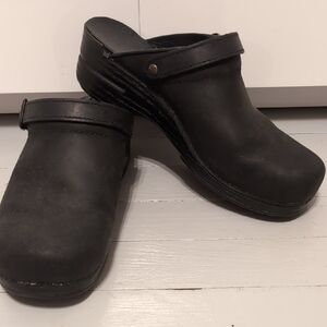 Women's Black Clogs